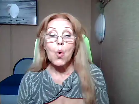Snapshot of Margo_Sweety chatting on 03.17.25 Margo Sweety online show from 03.17.25