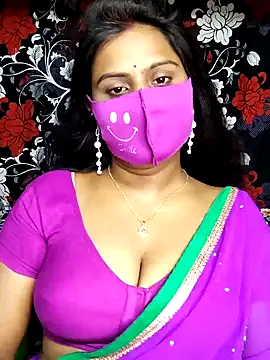 Snapshot of hotshilpa chatting on 10.18.25 hotshilpa online show from 10.18.25