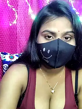 Snapshot of hotshilpa chatting on 11.14.25 hotshilpa online show from 11.14.25