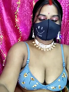 Snapshot of hotshilpa chatting on 12.15.25 hotshilpa online show from 12.15.25