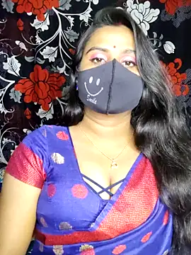 Snapshot of hotshilpa chatting on 12.22.25 hotshilpa online show from 12.22.25