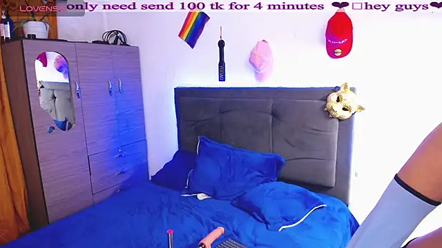 Snapshot of Kandy_Bellerose chatting on 11.13.25 Kandy Bellerose online show from 11.13.25