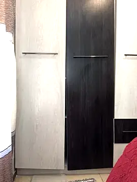 Snapshot of Elonelo chatting on 09.12.25 Elonelo online show from 09.12.25