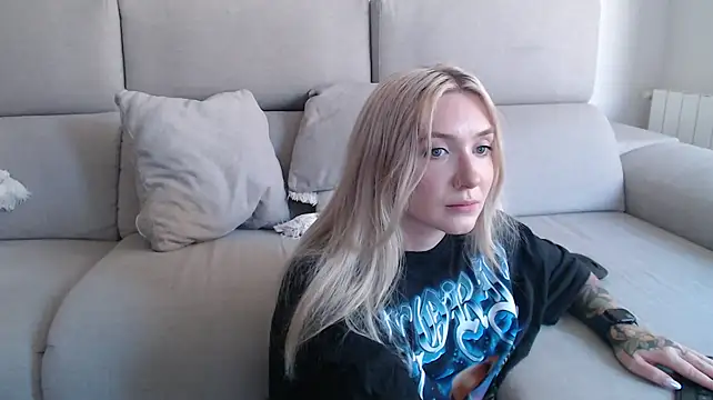 tattoobbgirl online show from 09.17.25