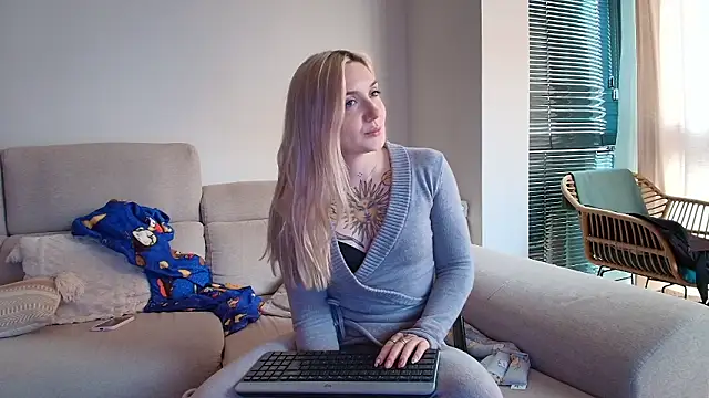 tattoobbgirl online show from 03.03.26