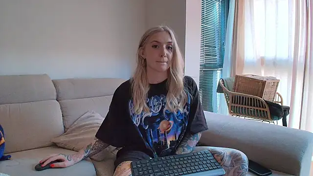 tattoobbgirl online show from 05.13.26