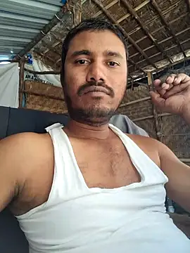 Snapshot of hot_integer chatting on 03.17.25 hot integer online show from 03.17.25