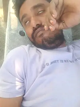 Snapshot of hot_integer chatting on 10.12.25 hot integer online show from 10.12.25