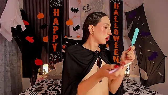 peachandtyron  online show from 10.17.25