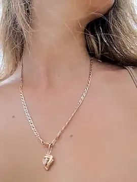 Brilliant-Splashes online show from 12.20.25