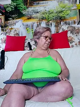 QueenPammy1 online show from 09.28.25