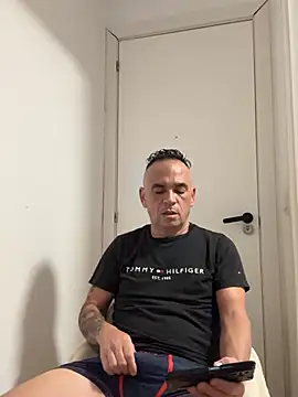 Snapshot of mateocali25 chatting on 07.17.26 mateocali25 online show from 07.17.26