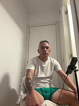 Snapshot of mateocali25 chatting on 07.29.26 mateocali25 online show from 07.29.26
