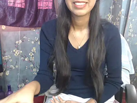 Snapshot of xnx_nikki chatting on 11.28.25 xnx nikki online show from 11.28.25