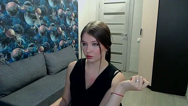 Snapshot of GinnyBlacky chatting on 09.19.25 GinnyBlacky online show from 09.19.25