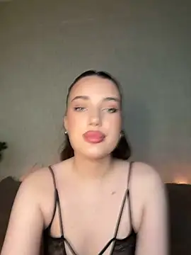 Ariana Sanderss online show from 12.14.25