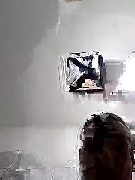 Snapshot of calfran chatting on 10.08.25 calfran online show from 10.08.25