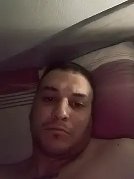 Snapshot of calfran chatting on 11.04.25 calfran online show from 11.04.25