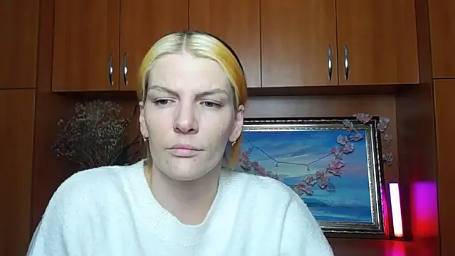 VanessaRey  online show from 03.21.26