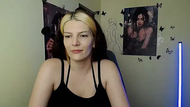 VanessaRey  online show from 04.25.26