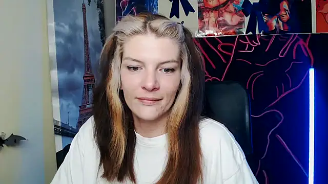 Snapshot of VanessaRey_ chatting on 06.02.26 VanessaRey online show from 06.02.26