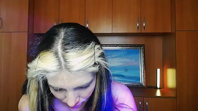 VanessaRey  online show from 07.07.26