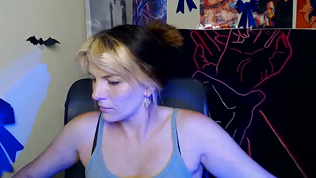 VanessaRey  online show from 07.17.26