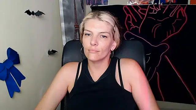 VanessaRey  online show from 07.20.26