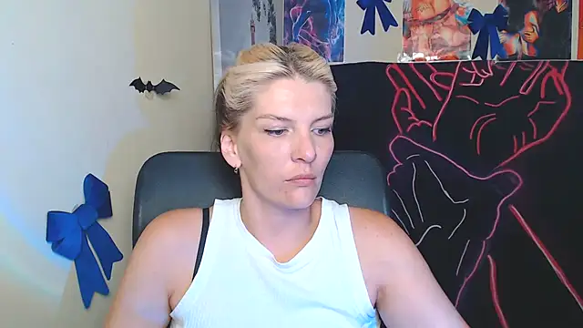 VanessaRey  online show from 07.22.26