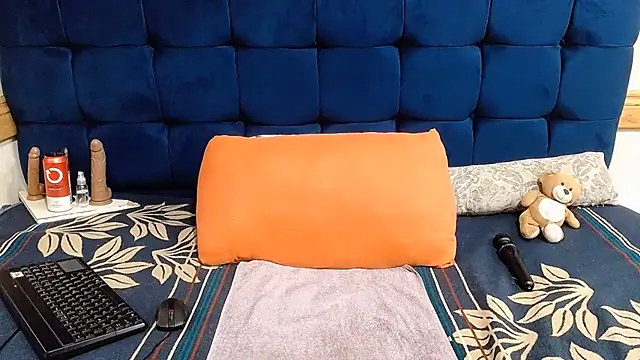 AriesCake online show from 05.21.26