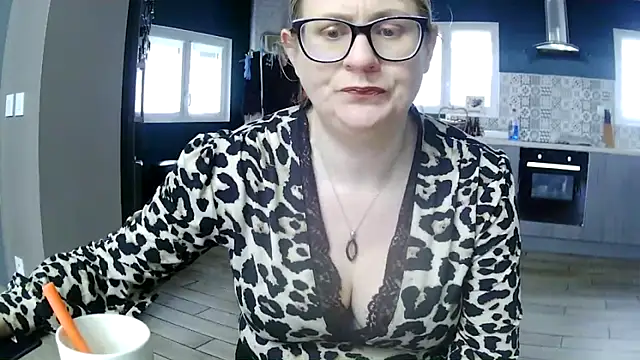 Snapshot of lady_gloria69 chatting on 02.13.26 lady gloria69 online show from 02.13.26