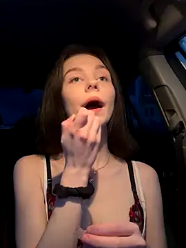 MilaBee online show from 12.23.25