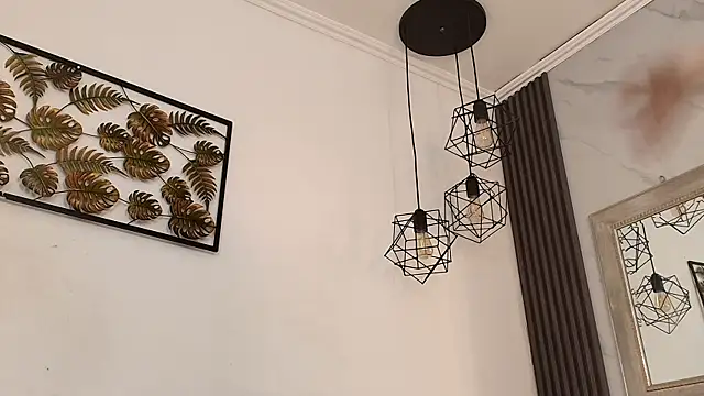 Snapshot of juliana_luque chatting on 10.07.25 juliana luque online show from 10.07.25