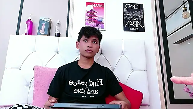 Ethan Westt online show from 02.04.26