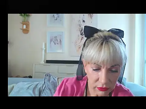 GabrielleTrue online show from 10.27.25