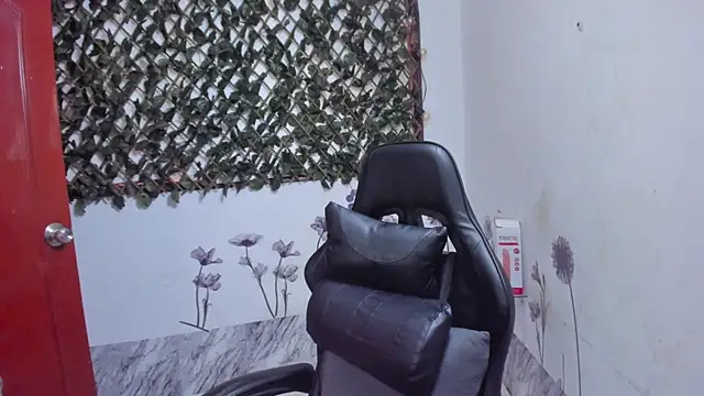 Sarahbrowm  online show from 09.13.25