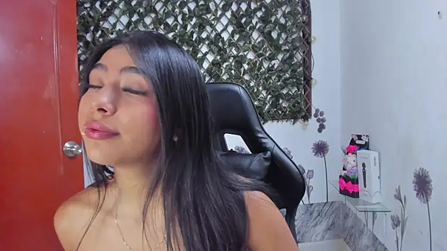 Sarahbrowm  online show from 11.09.25