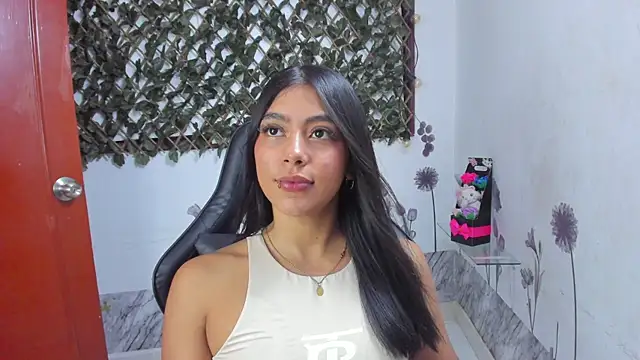 Sarahbrowm  online show from 11.13.25