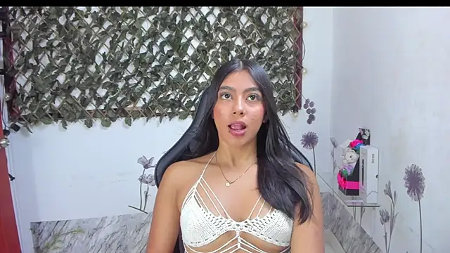 Sarahbrowm  online show from 11.23.25