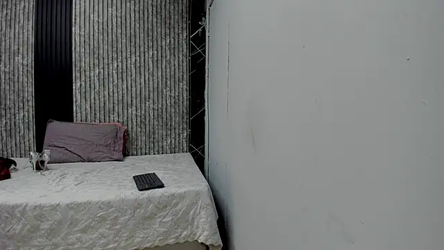 Snapshot of Andrew_Taylor09 chatting on 11.15.25 Andrew Taylor09 online show from 11.15.25