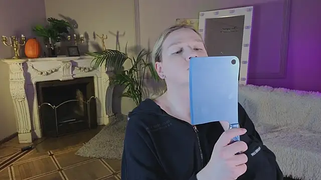 Jes Solar online show from 11.05.25