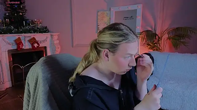 Jes Solar online show from 12.20.25