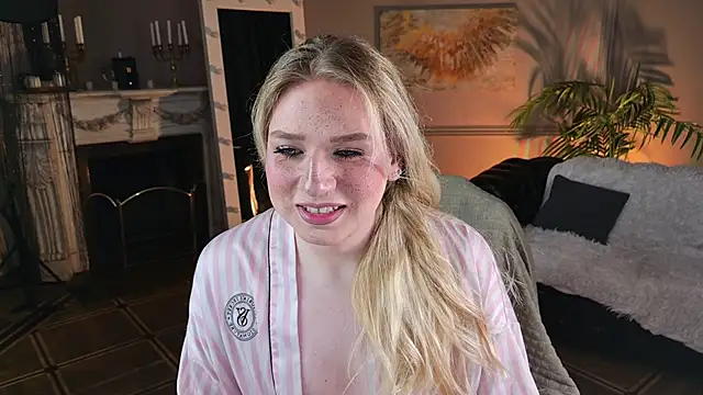 Snapshot of Jes_Solar chatting on 05.19.26 Jes Solar online show from 05.19.26