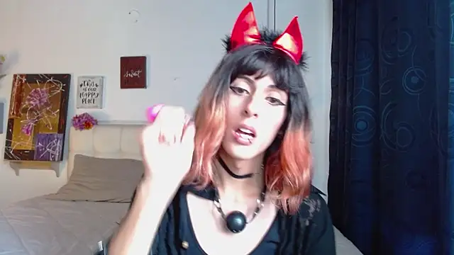 goth minerva online show from 03.19.25