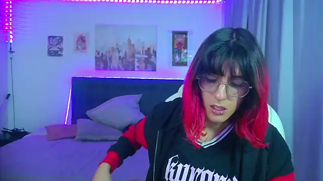 goth minerva online show from 04.22.26