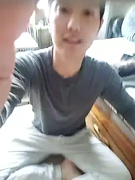 Snapshot of woonee827372 chatting on 11.30.25 woonee827372 online show from 11.30.25