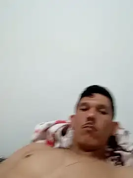 Snapshot of Marcos2402mf chatting on 11.14.25 Marcos2402mf online show from 11.14.25