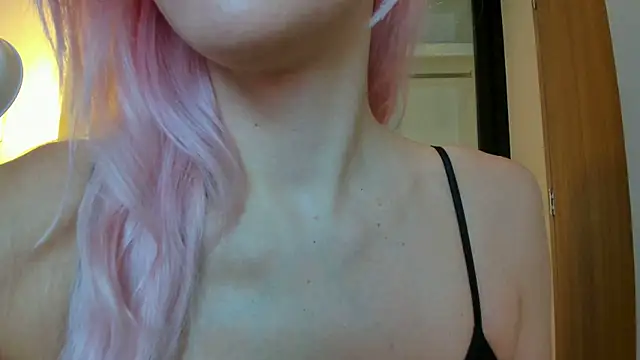 Snapshot of _Miss_Valentina_ chatting on 03.07.26 Miss Valentina online show from 03.07.26