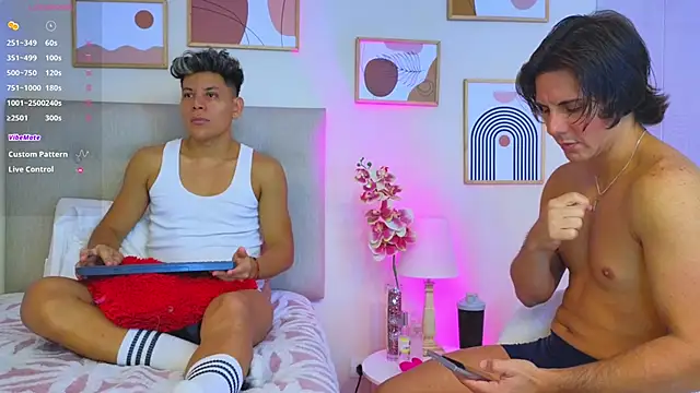 Snapshot of Almiboys chatting on 09.25.25 Almiboys online show from 09.25.25