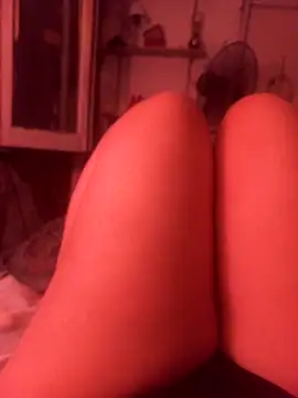 Snapshot of myla_rommer1 chatting on 03.18.25 myla rommer1 online show from 03.18.25